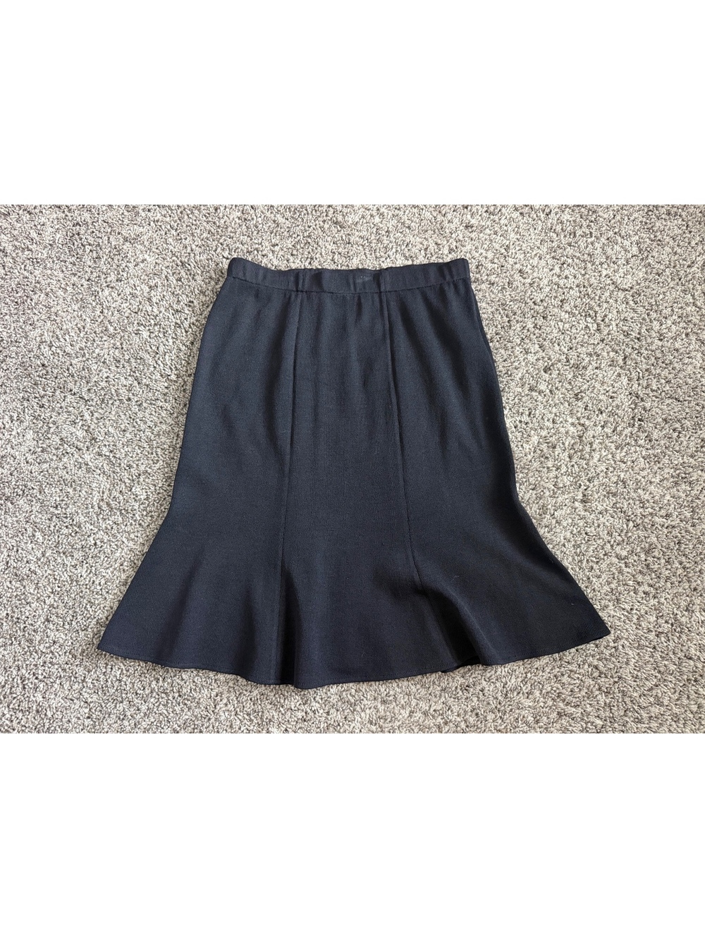 St. John Collection Black Knit Pull On Flared Hem Skirt Women's Size 8